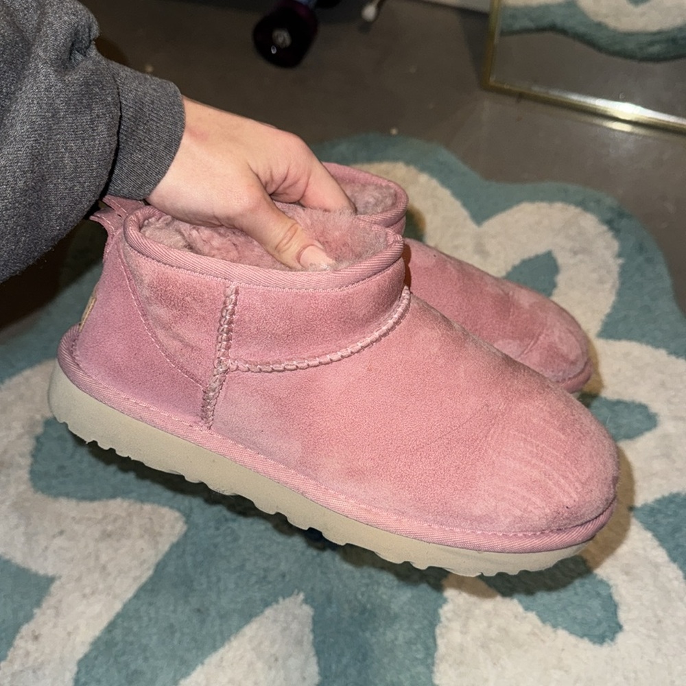 UGG ultra mini in pink size 6